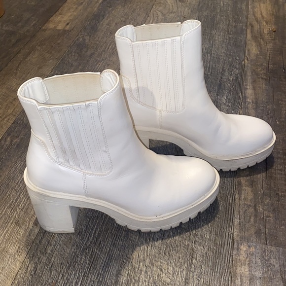 Platform chunky heel boot - Picture 2 of 6